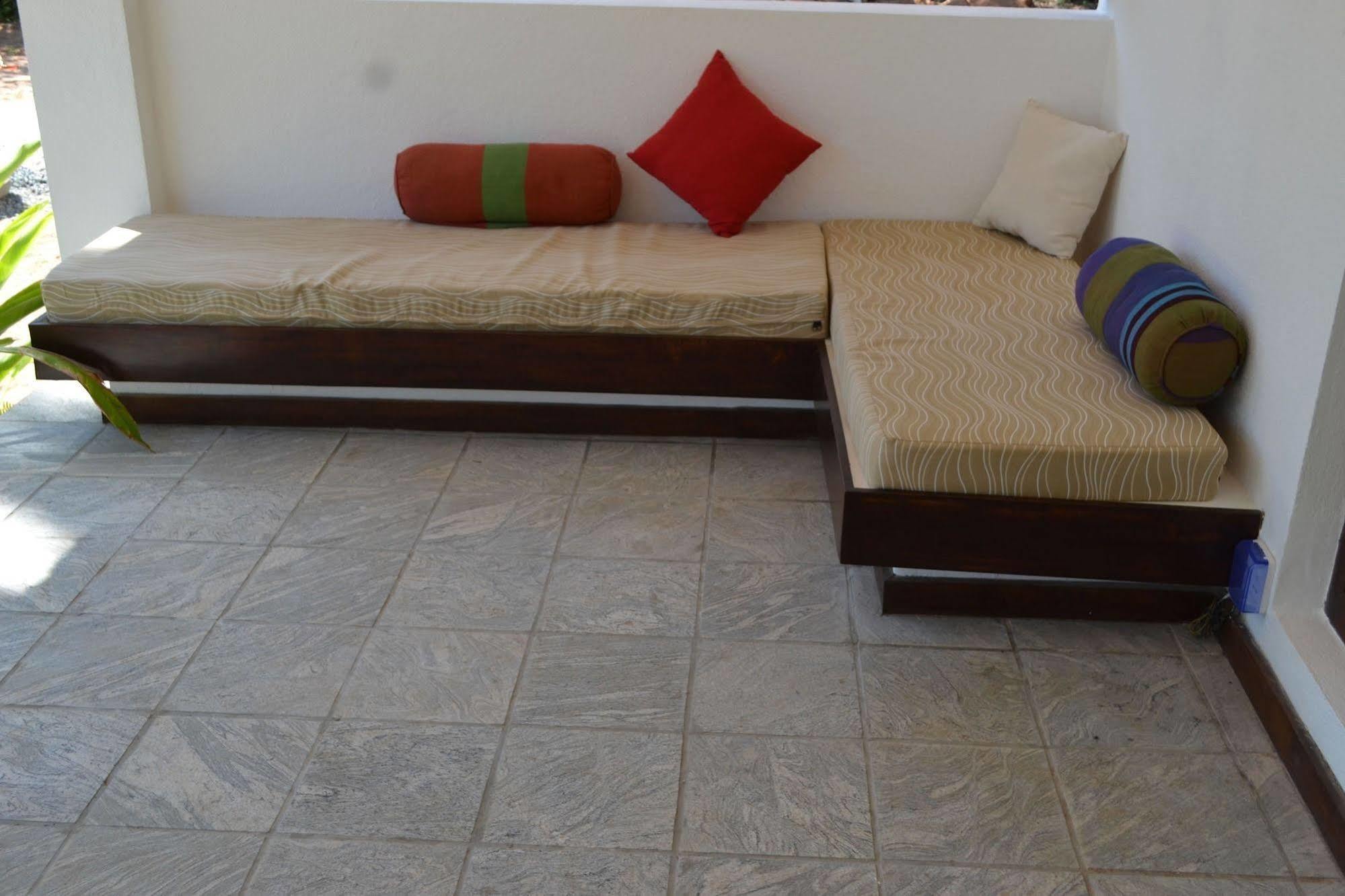 Aga Surf View Hotel Тангале Екстериор снимка
